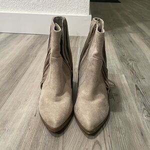 Carlos by Carlos Santana Driftwood Beige Mika Western Wedge Boot w/Fringes